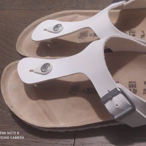 Near Mint ConditionBirks